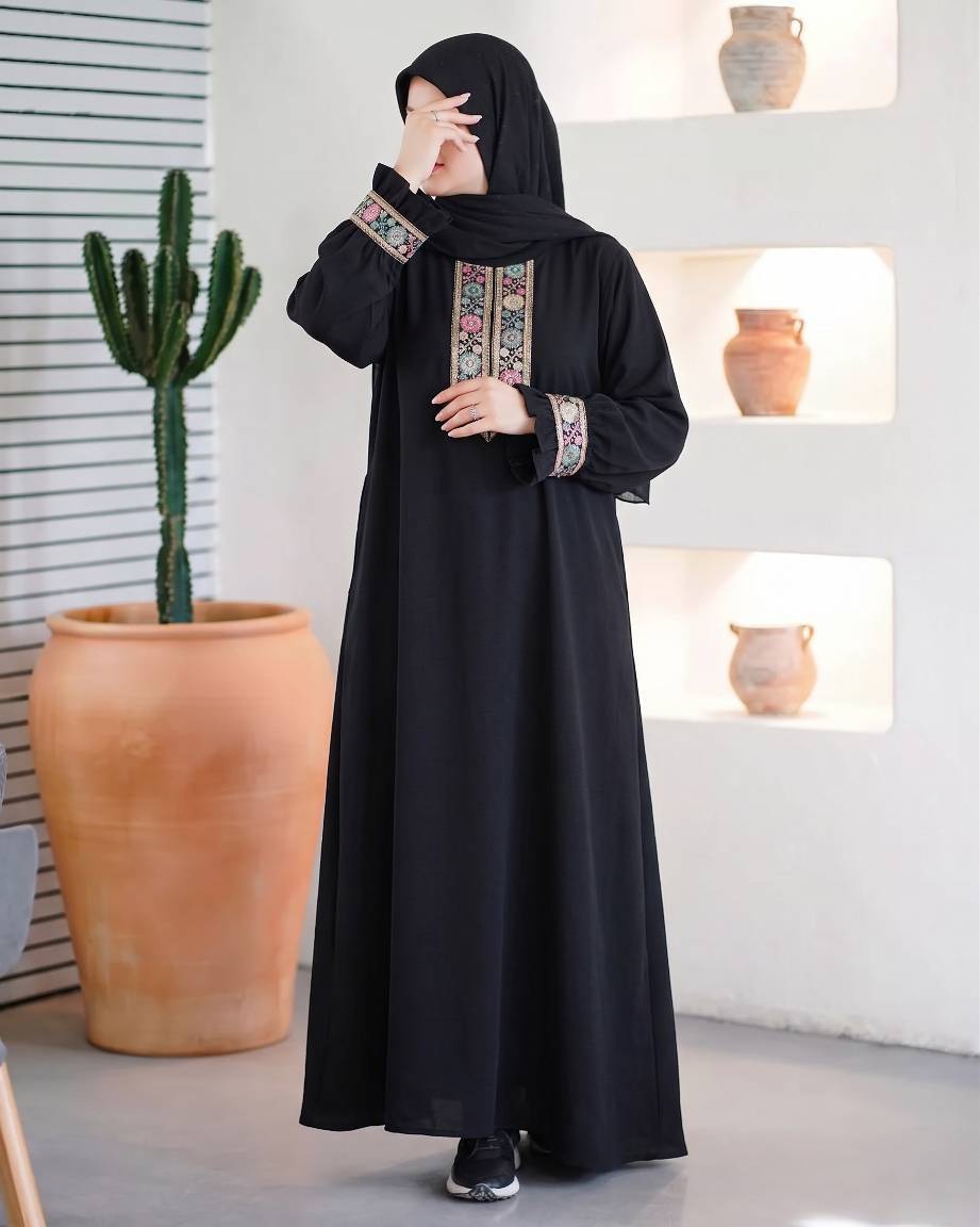 عبا زنانه سارا کرپ سوزن دوزی